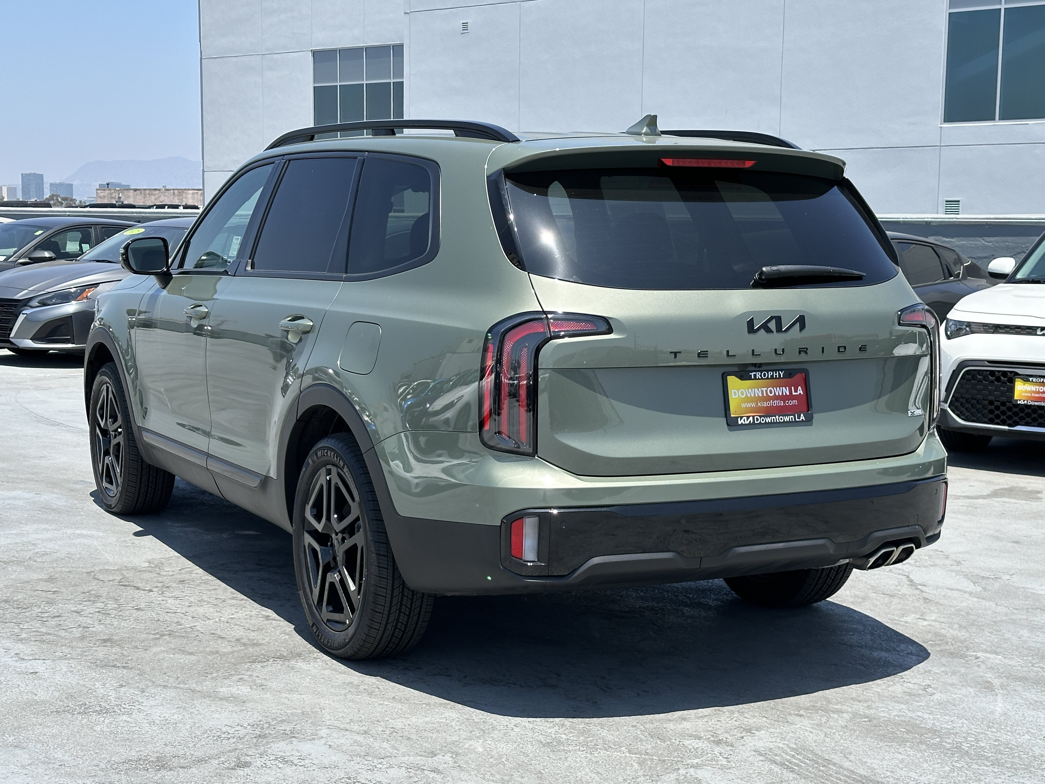 Certified 2025 Kia Telluride SX X-Line AWD/4WD image 4