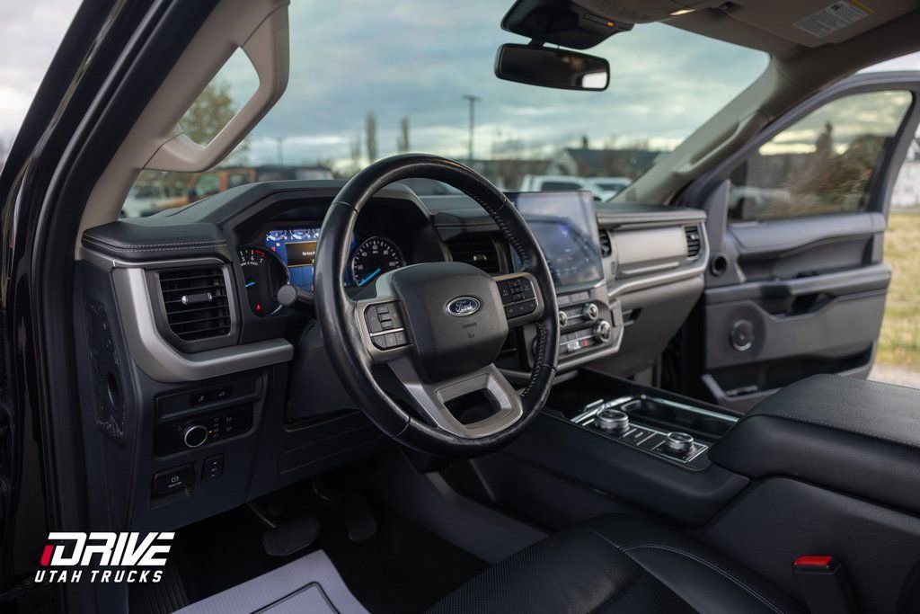 Used 2023 Ford Expedition Max XLT AWD/4WD image 23