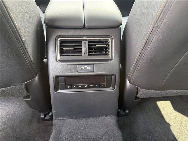 Used 2025 MAZDA CX-70 Plug-In Hybrid w/ Premium Pkg AWD/4WD image 14