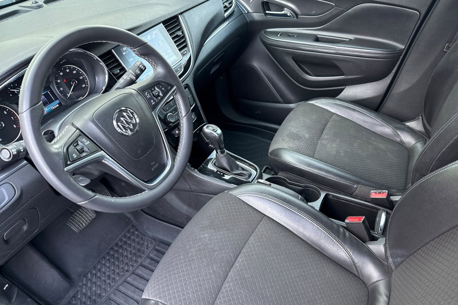 Used 2020 Buick Encore Preferred w/ Safety Package FWD image 10