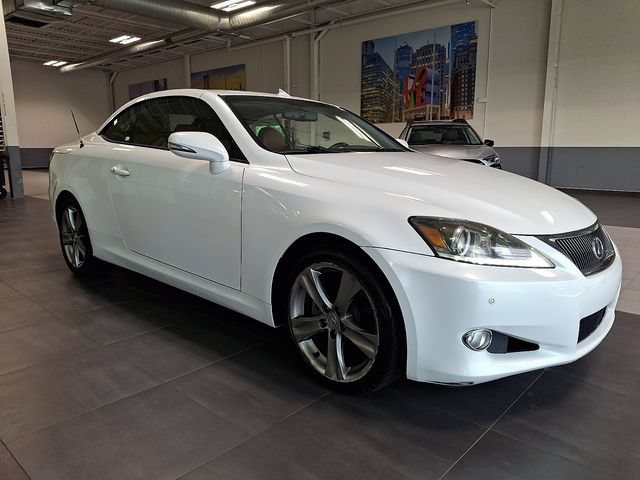 Used 2012 Lexus IS 250C w/ Luxury Pkg RWD image 3