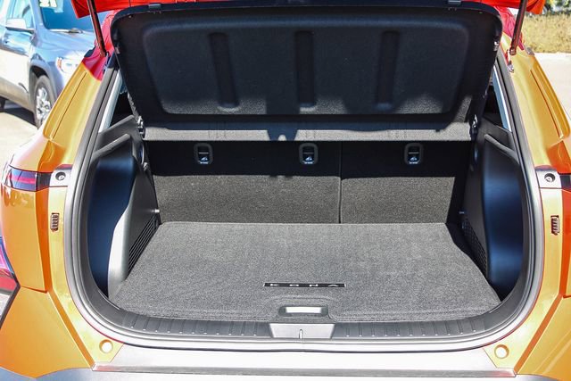 Used 2025 Hyundai Kona SEL image 28