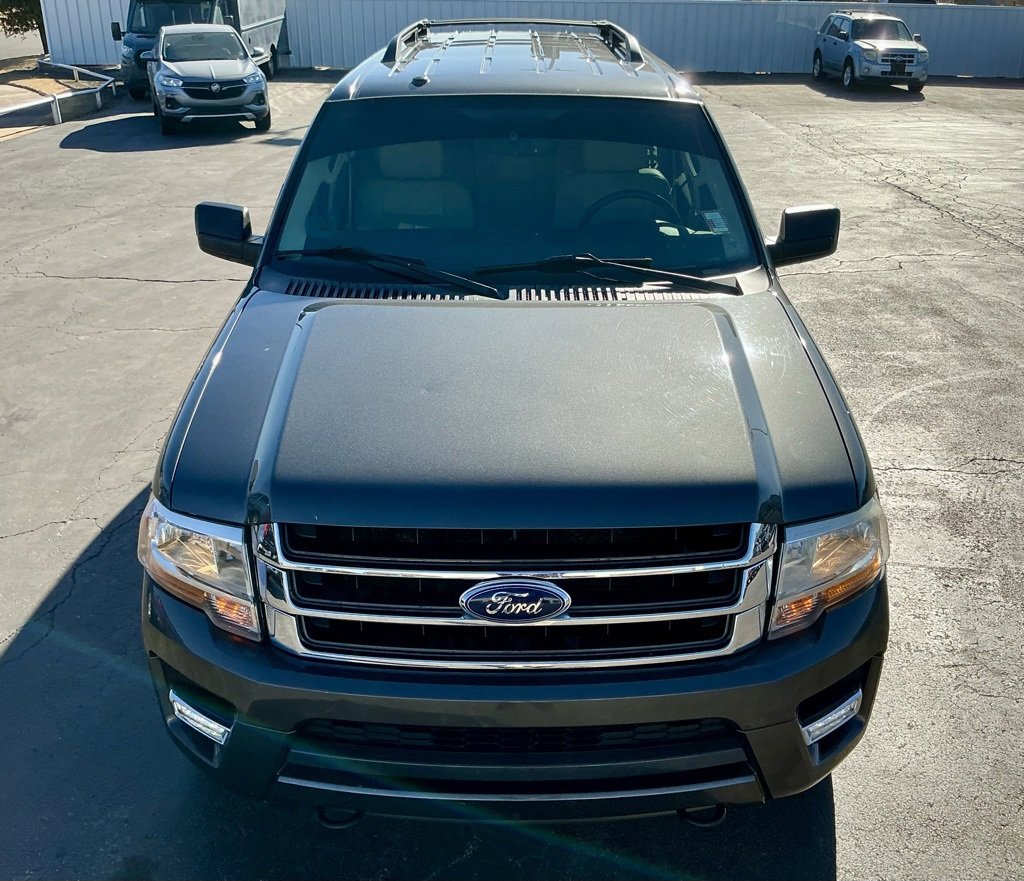 Used 2015 Ford Expedition XLT w/ Equipment Group 202A image 11