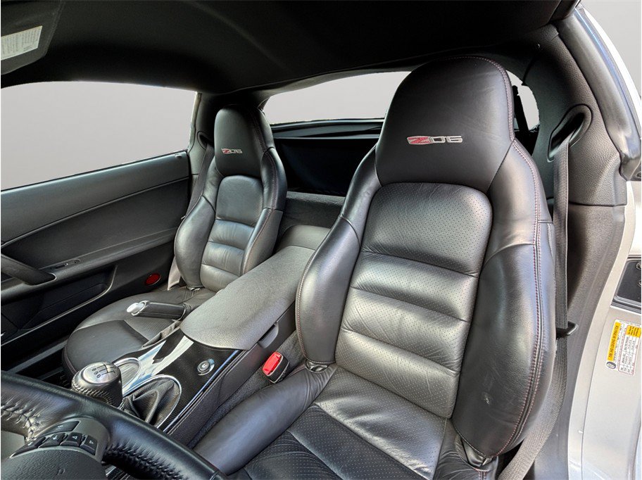 Used 2008 Chevrolet Corvette Z06 w/ Preferred Equipment Group RWD image 16