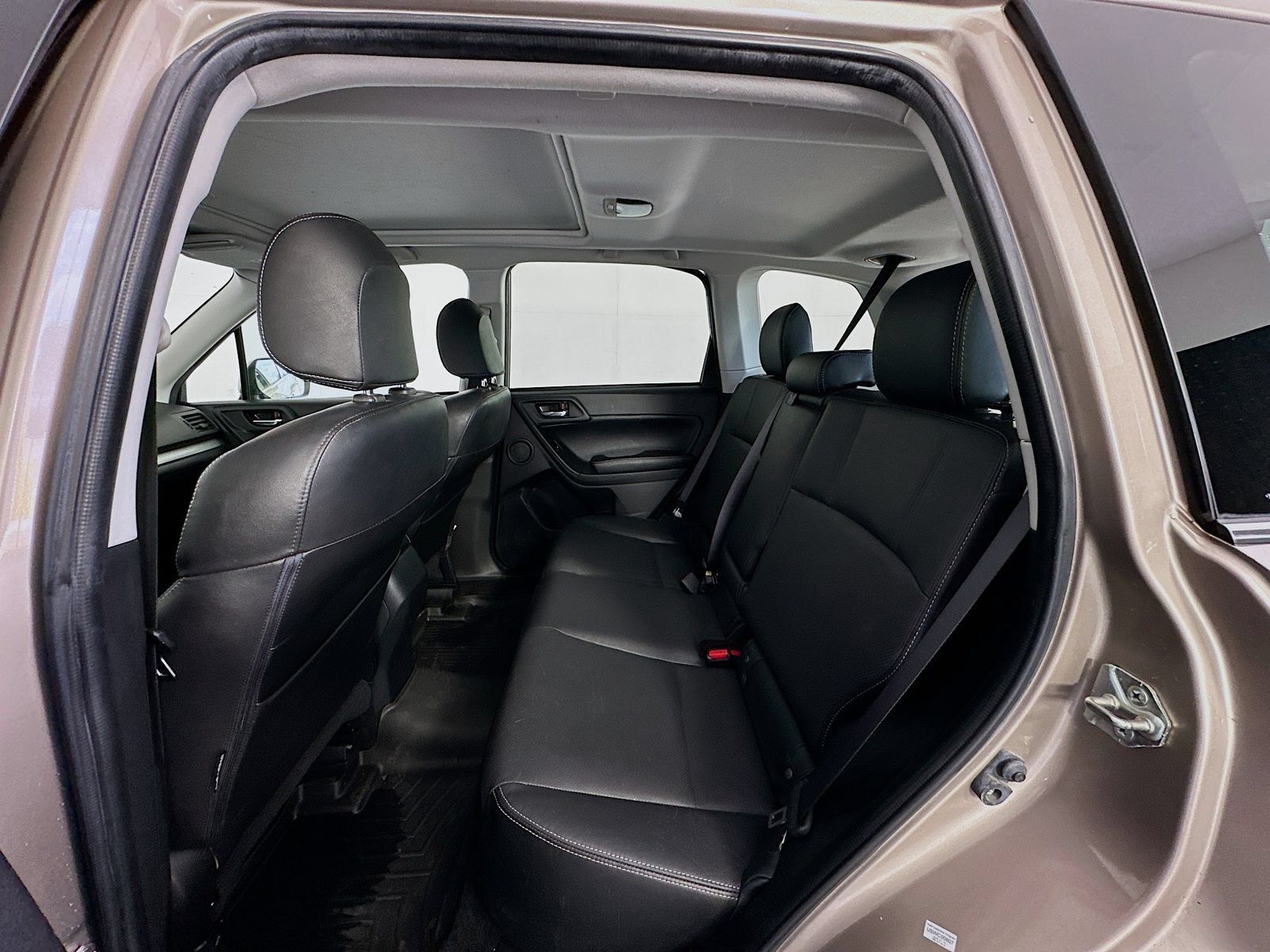 Used 2015 Subaru Forester 2.5i Limited AWD/4WD image 25
