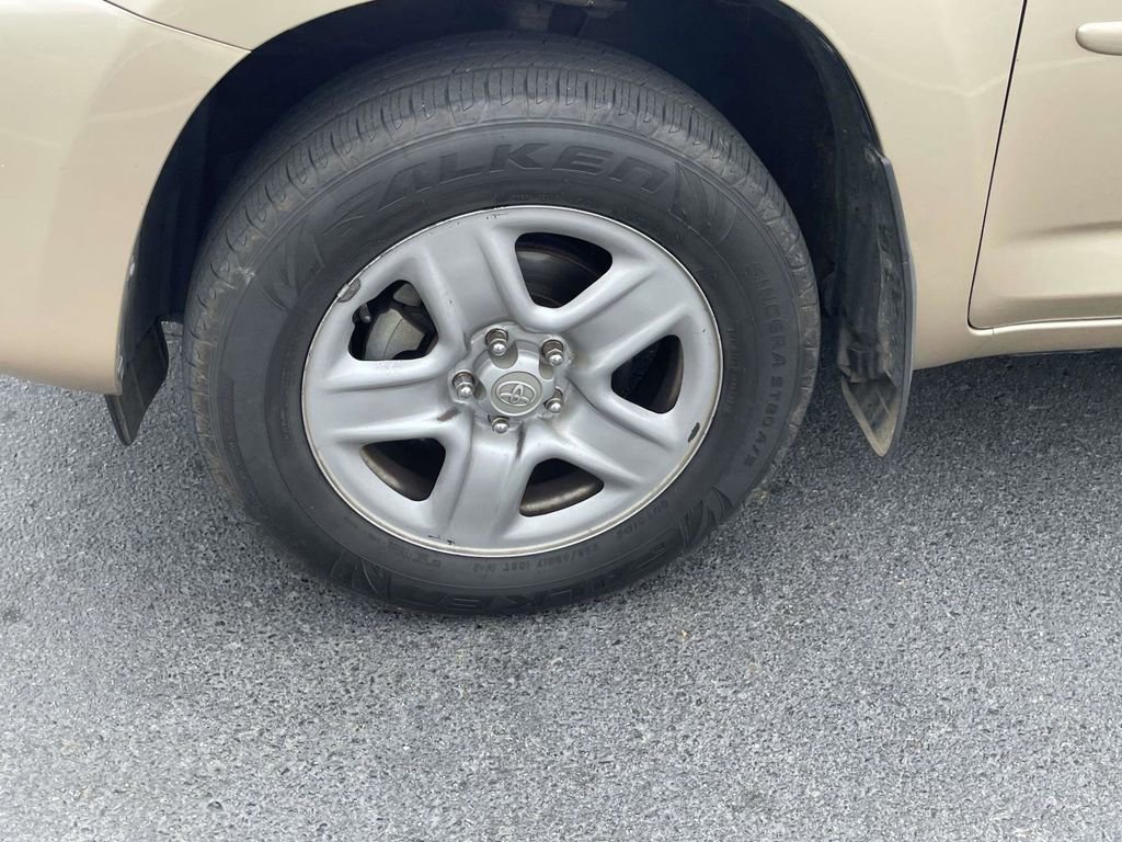 Used 2009 Toyota RAV4 2WD V6 image 29