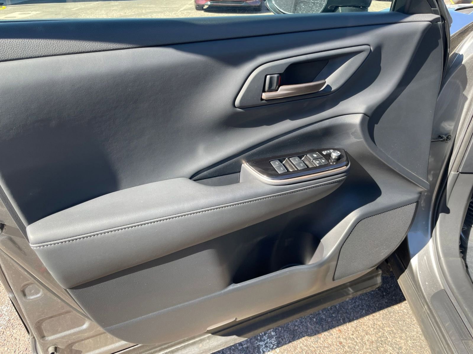 Used 2025 Toyota Crown XLE image 20