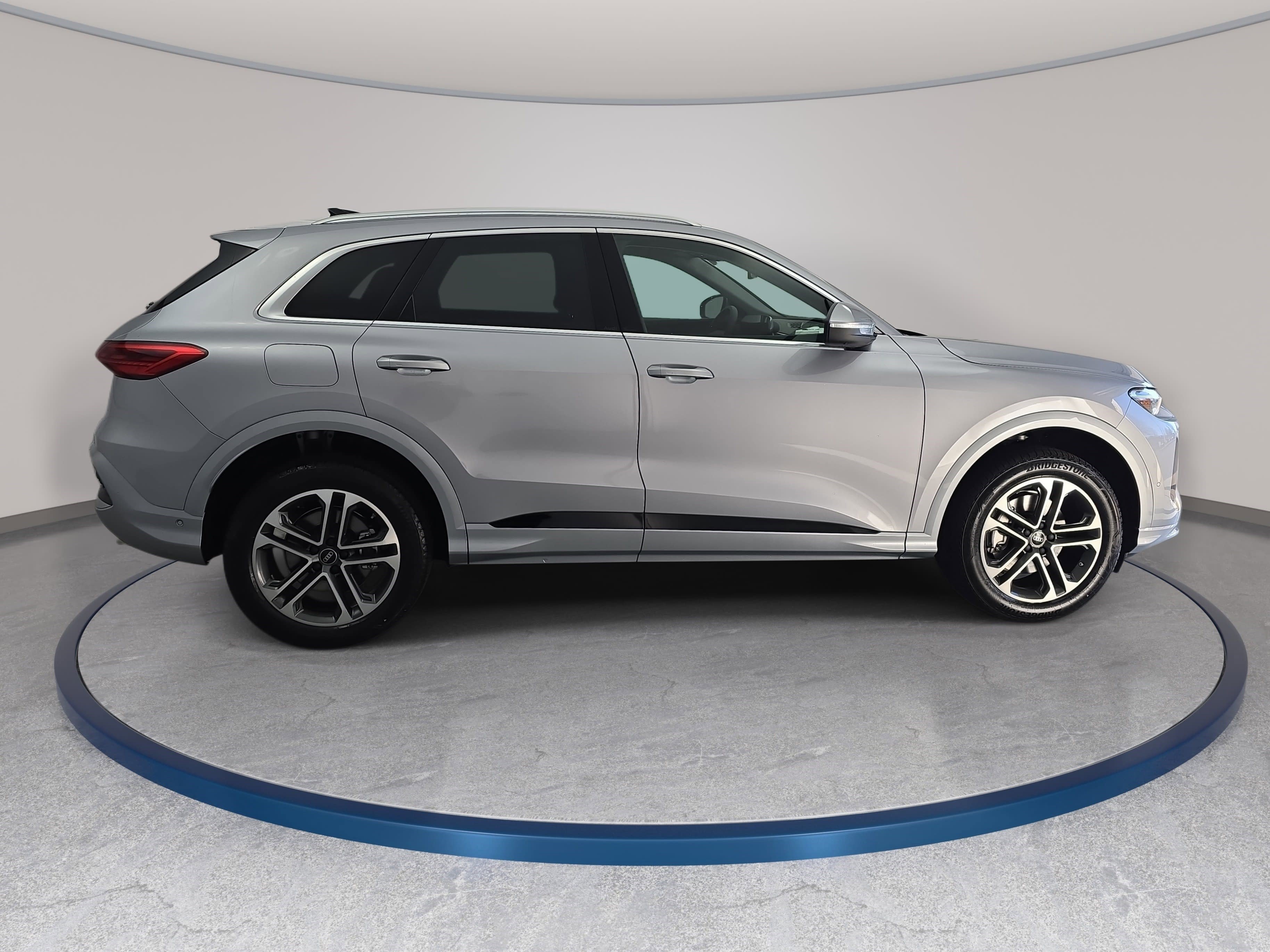 New 2025 Audi Q5 Premium image 4