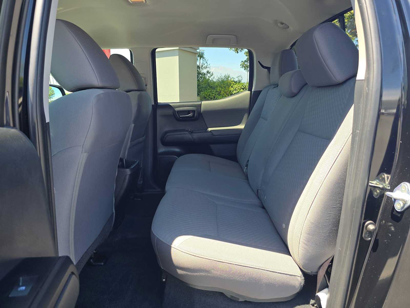 Used 2023 Toyota Tacoma SR AWD/4WD image 18