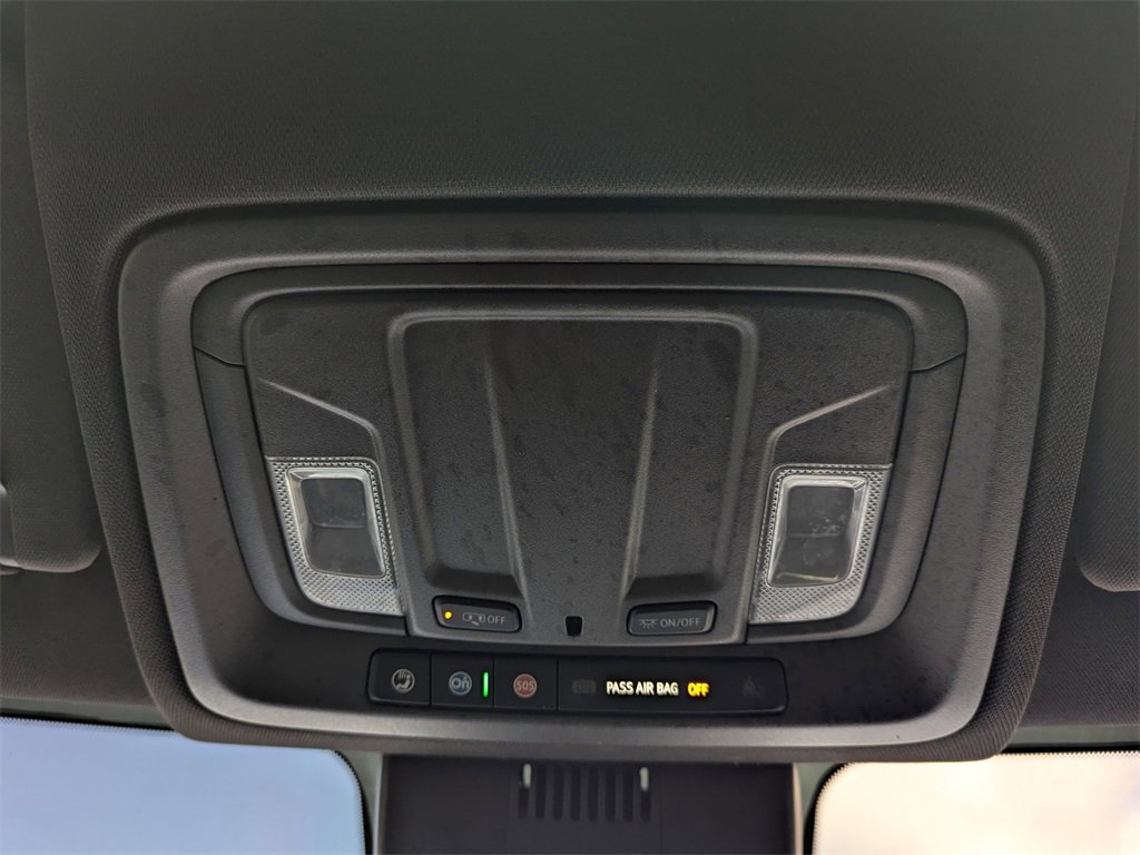 Used 2023 Chevrolet Silverado 1500 LT w/ Z71 Off-Road Package image 28