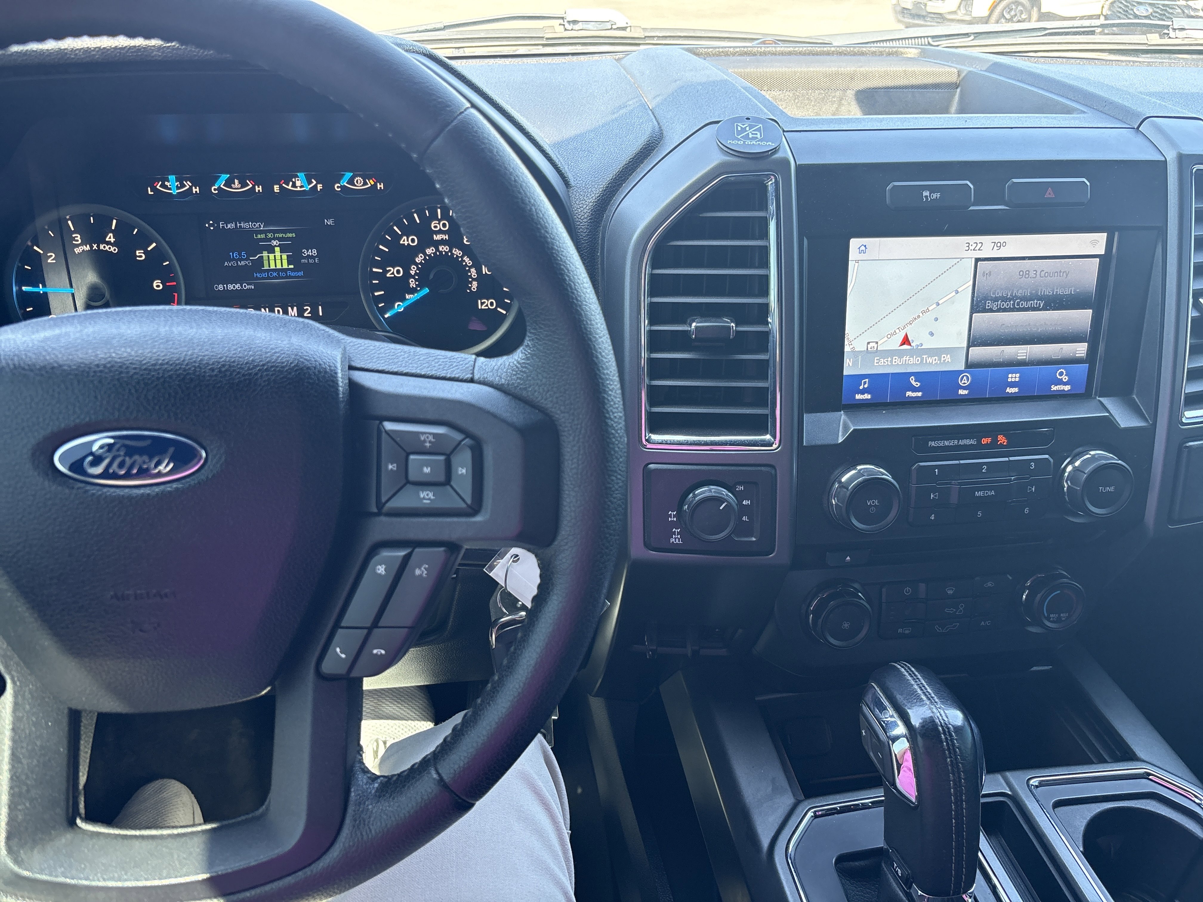 Used 2015 Ford F150 XLT w/ Equipment Group 302A Luxury AWD/4WD image 23