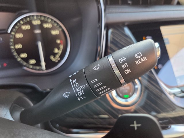 Used 2024 Cadillac XT6 Premium Luxury FWD image 29