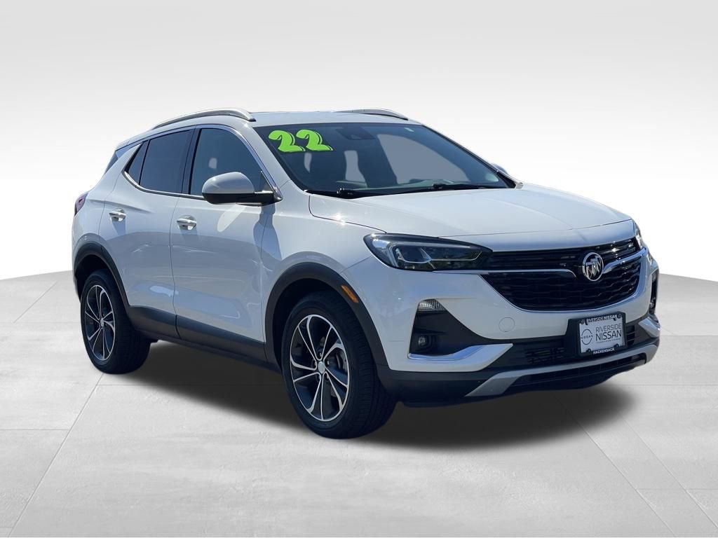 Used 2022 Buick Encore GX Essence FWD image 3