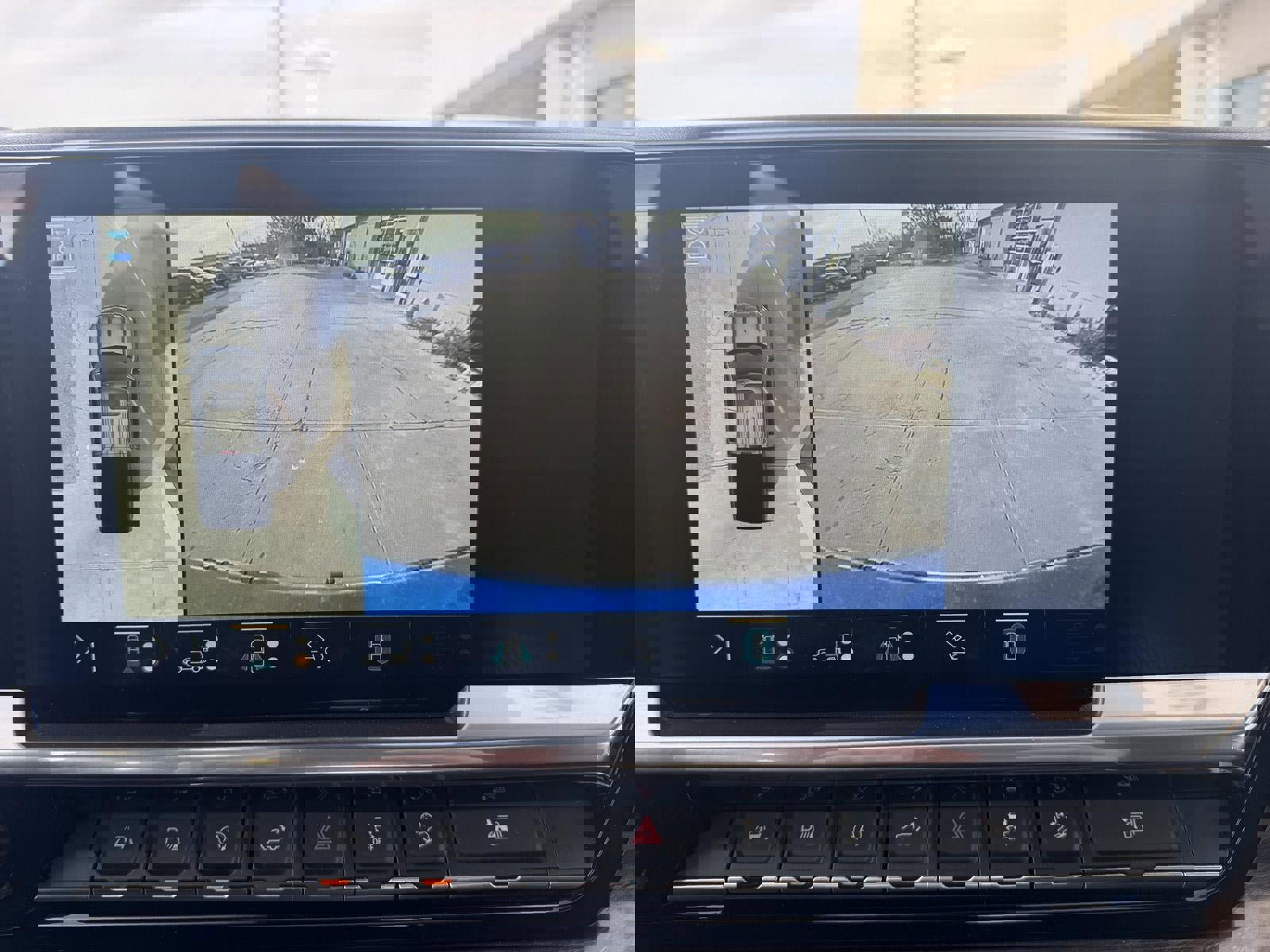 Used 2022 Chevrolet Silverado 1500 LTZ image 20