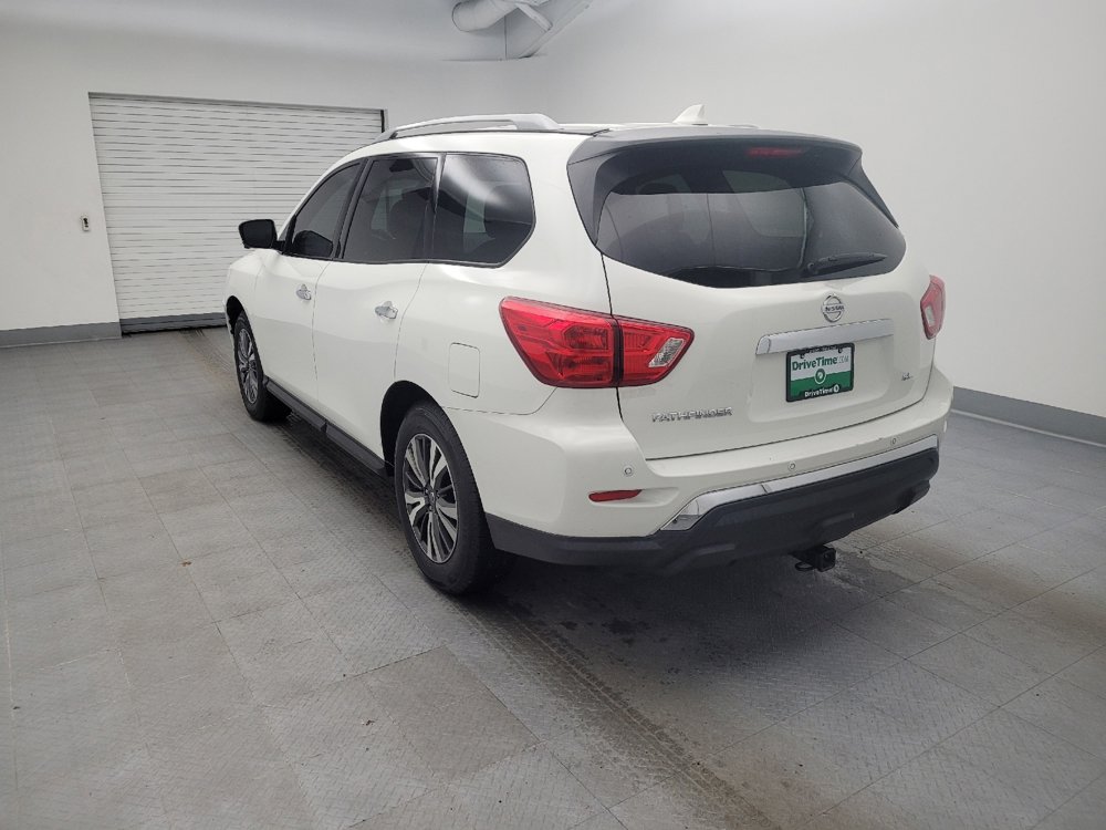 Used 2020 Nissan Pathfinder SL image 5