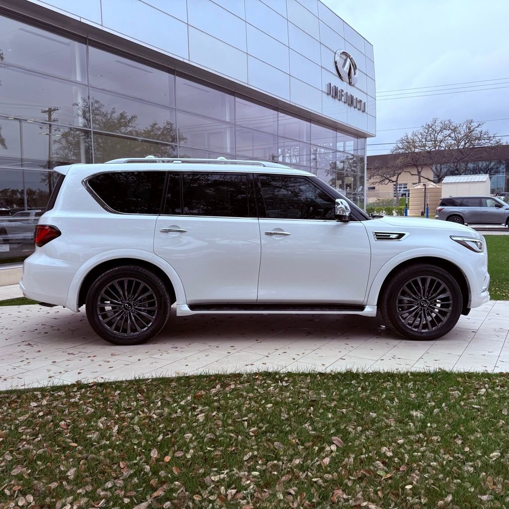 Used 2023 INFINITI QX80 Sensory w/ Cargo Package image 5