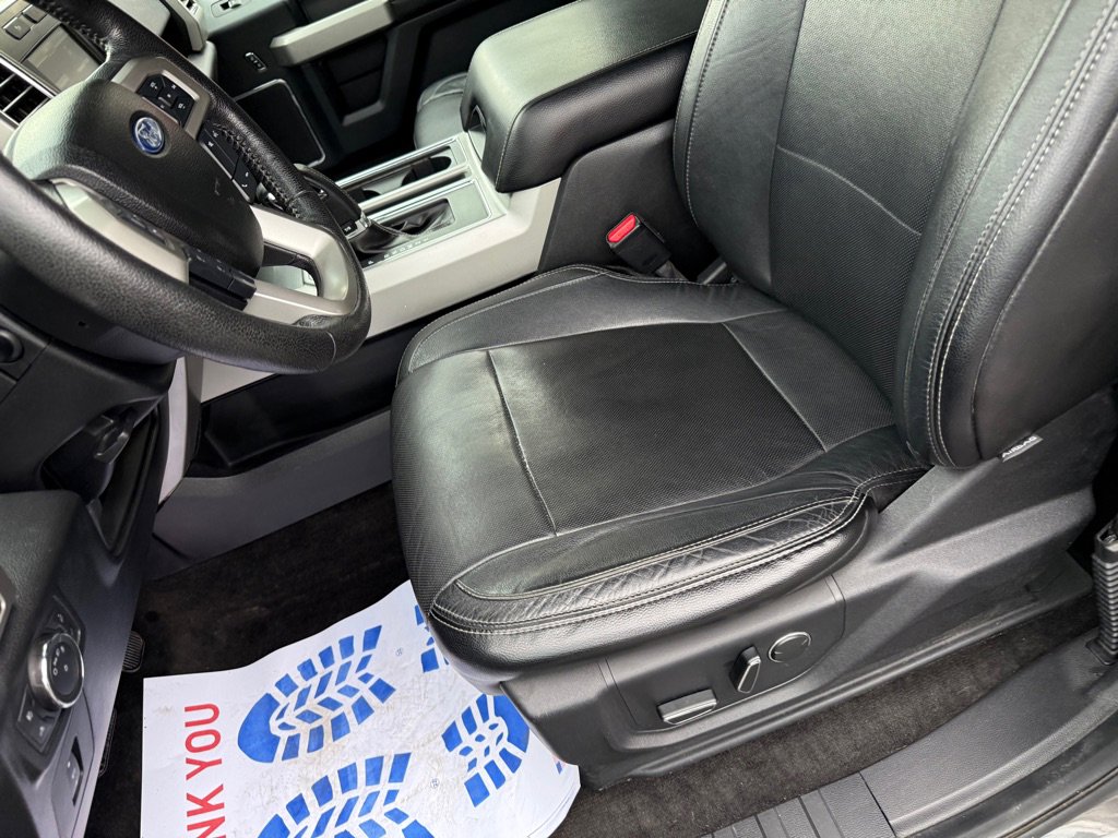 Used 2015 Ford F150 Lariat image 48