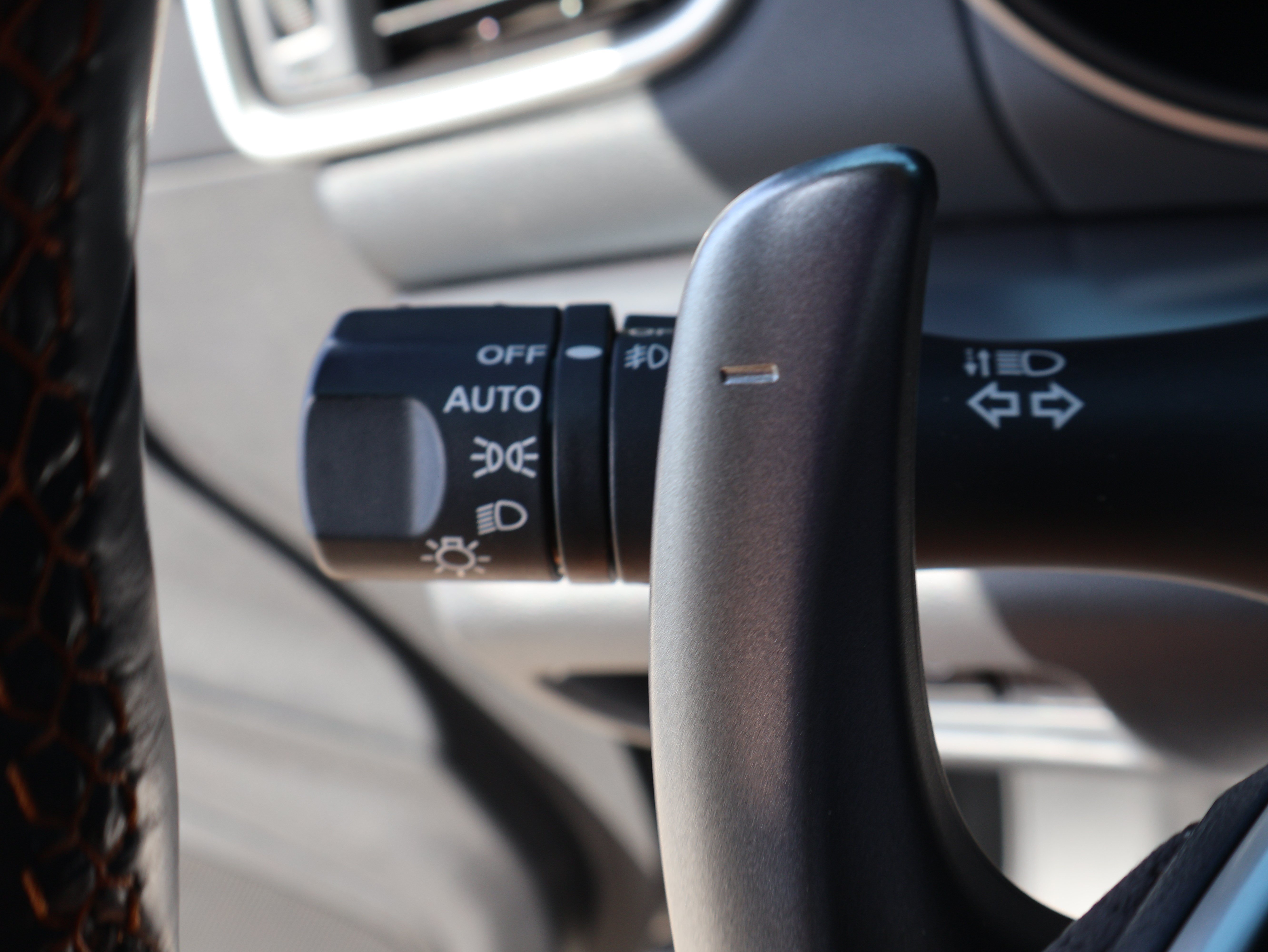 Used 2022 Nissan Maxima SR w/ Sport Mat Group FWD image 42
