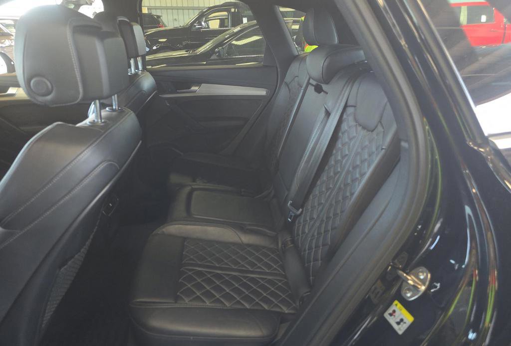 Used 2018 Audi SQ5 Prestige w/ Prestige Package image 7