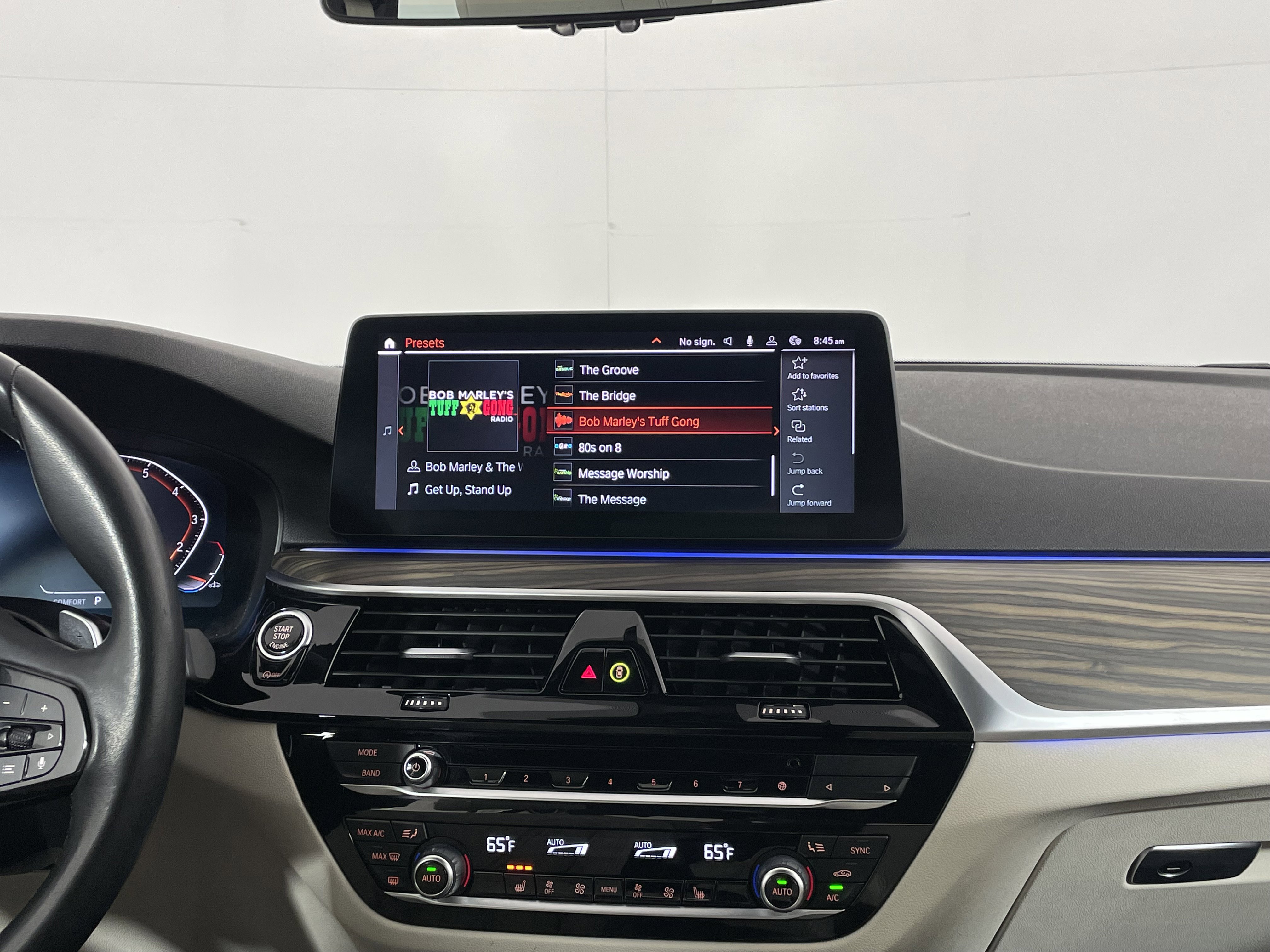 Used 2022 BMW 530i w/ Premium Package image 17