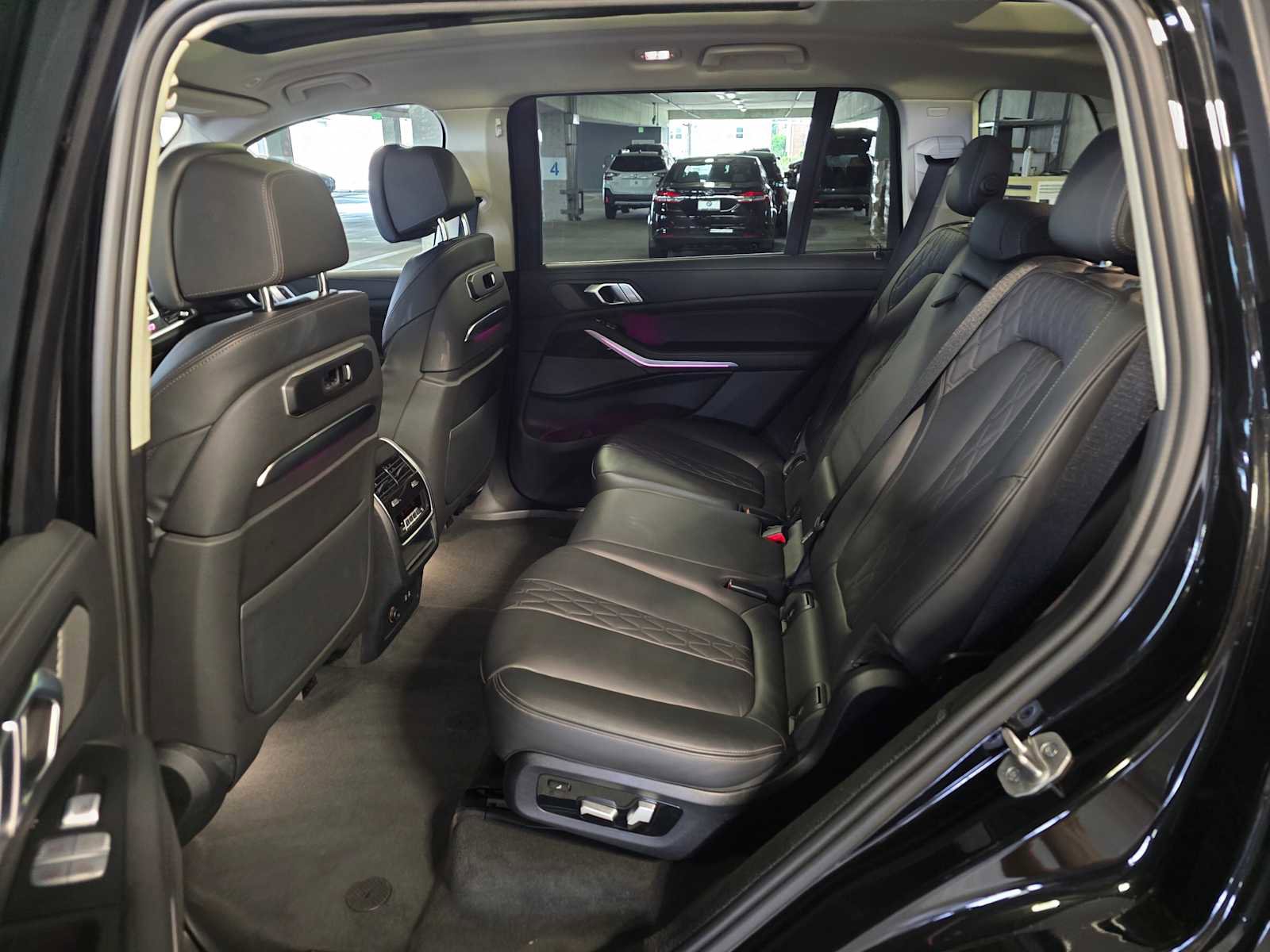 Used 2023 BMW X7 xDrive40i image 25