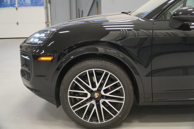 New 2026 Porsche Cayenne image 16