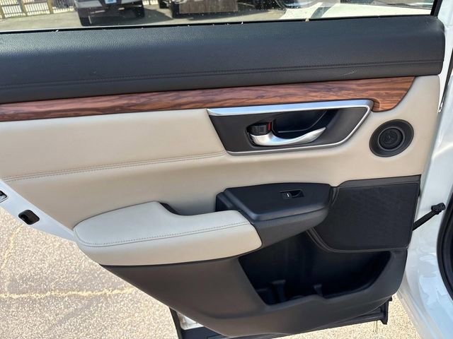 Used 2018 Honda CR-V Touring image 12