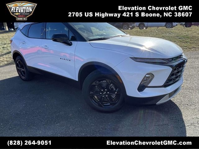 New 2026 Chevrolet Blazer LT w/ Convenience Package AWD/4WD image 1
