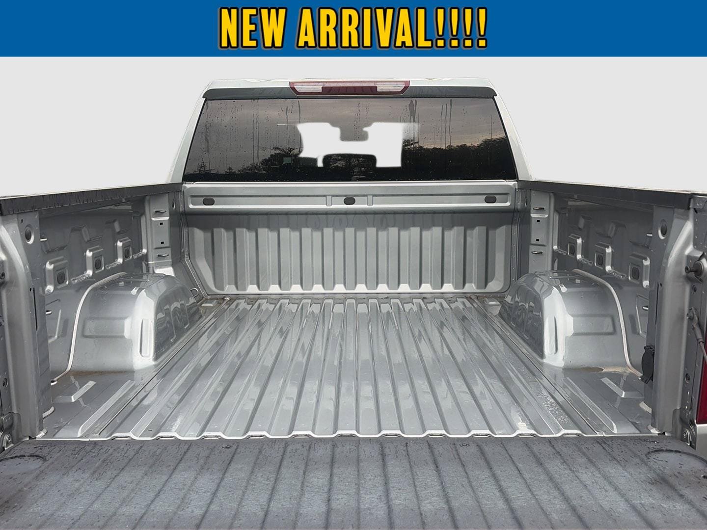 Used 2024 Chevrolet Silverado 1500 LT AWD/4WD image 9