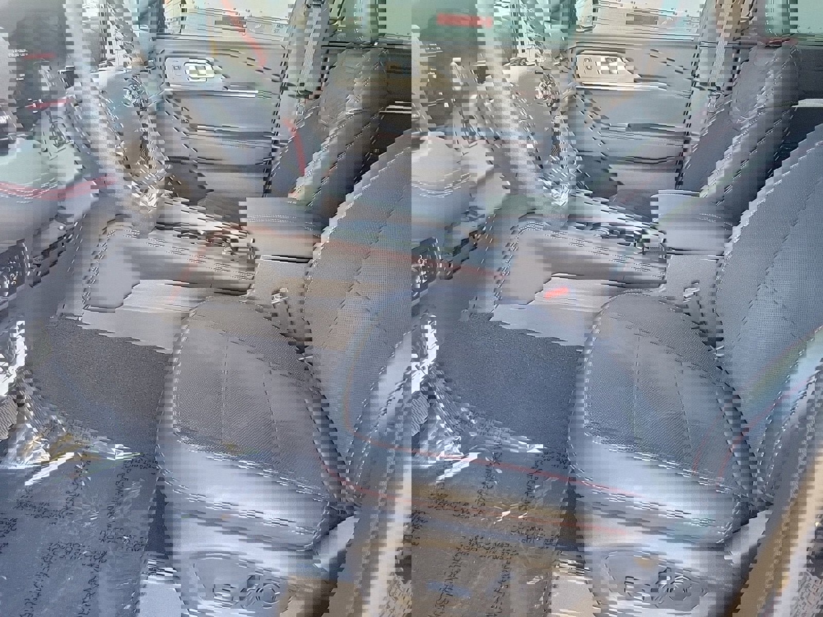 Used 2025 Ford Explorer ST image 11