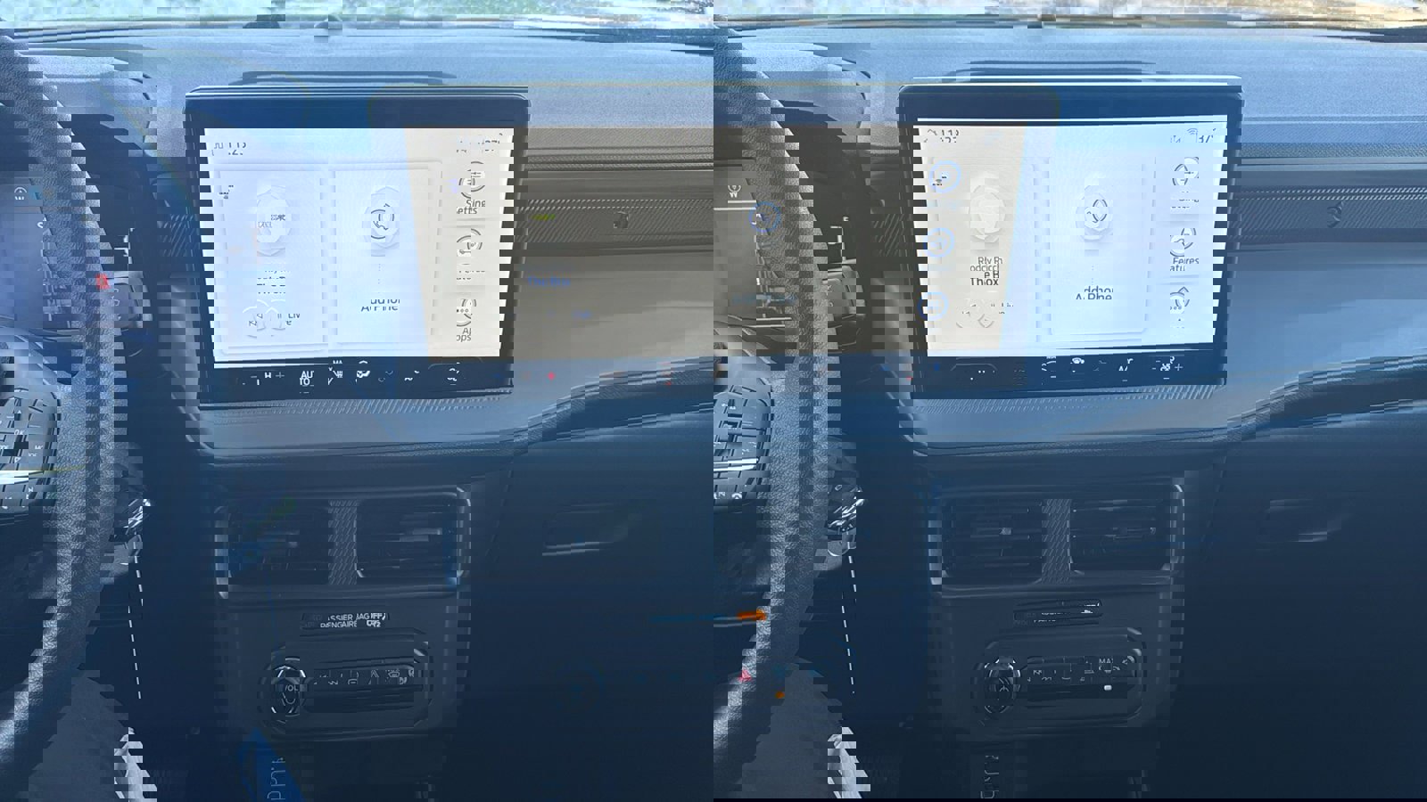 New 2025 Ford Maverick XL w/ Equipment Group 101A image 16