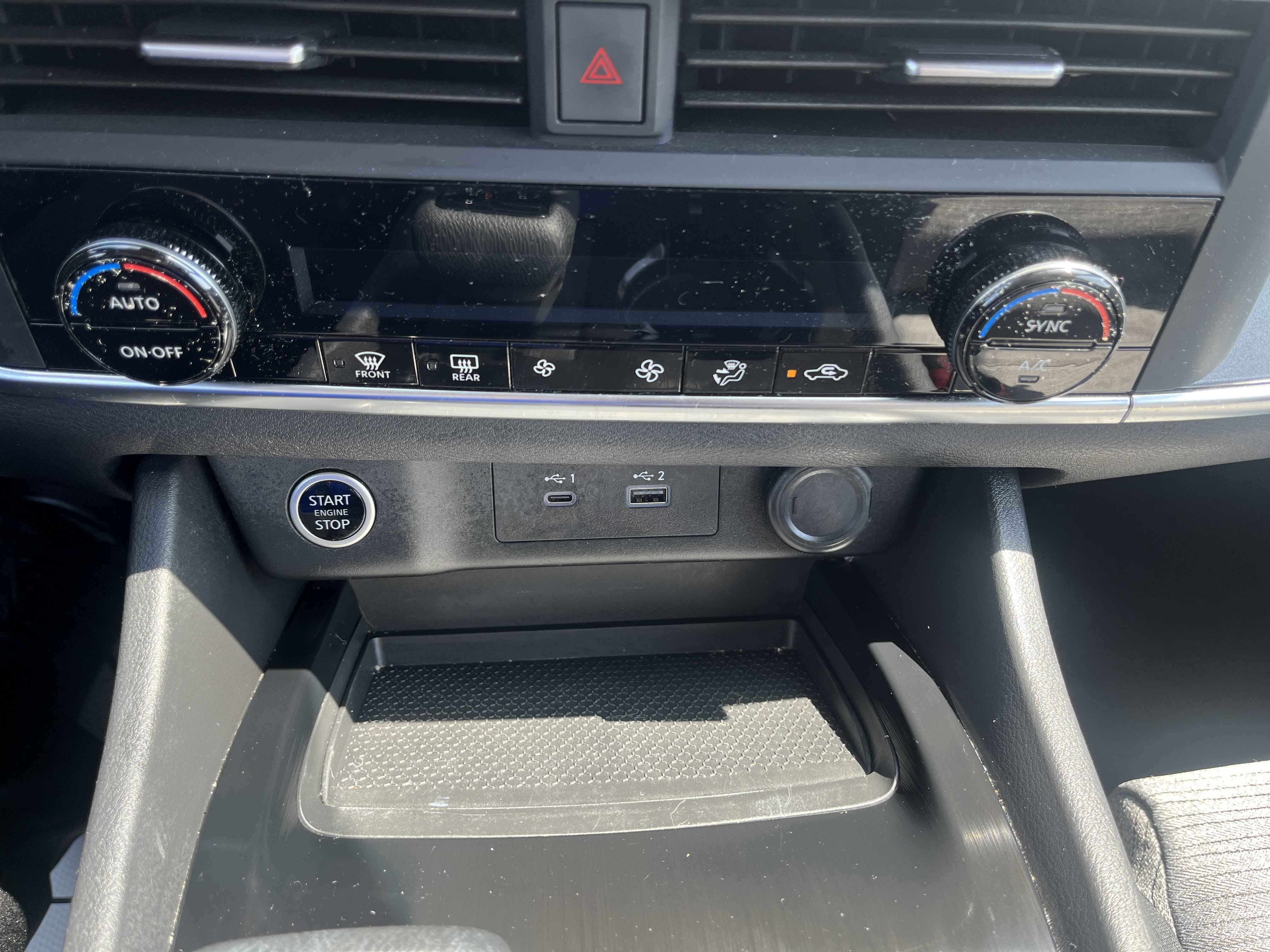 Used 2023 Nissan Rogue SV AWD/4WD image 27