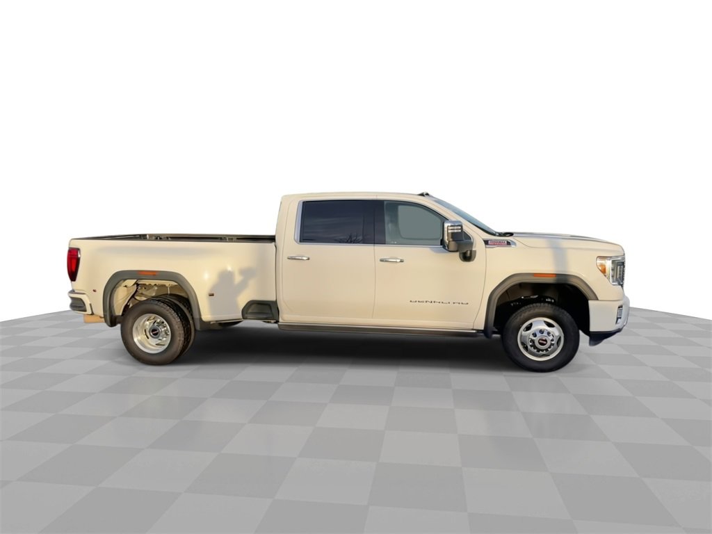 Used 2021 GMC Sierra 3500 Denali w/ Denali Ultimate Package image 9