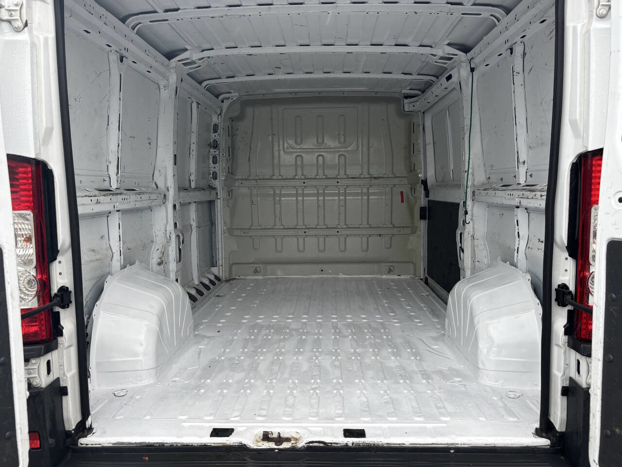 Used 2017 RAM ProMaster 1500 image 13