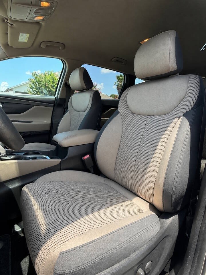 Used 2020 Hyundai Santa Fe SEL FWD image 10