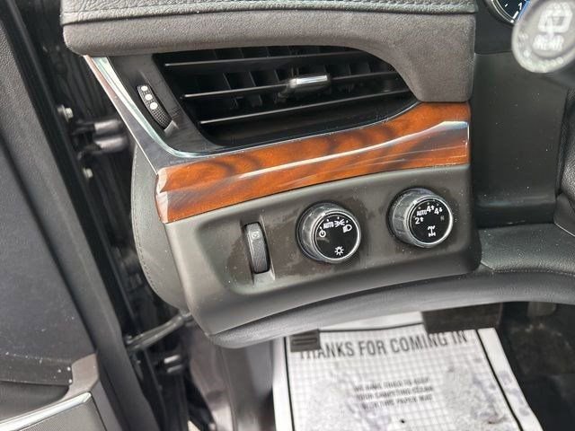 Used 2017 Cadillac Escalade Luxury image 20