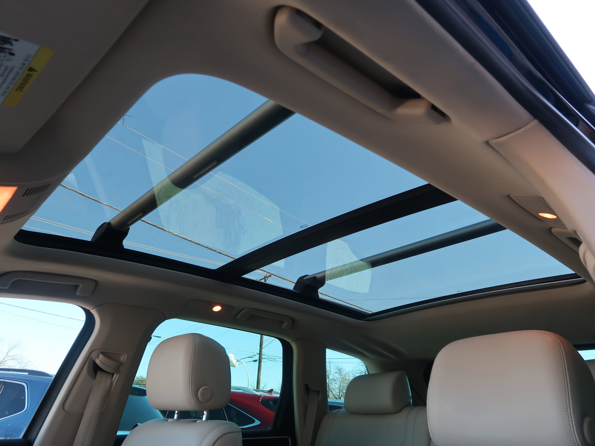Used 2014 Volkswagen Touareg Executive image 32