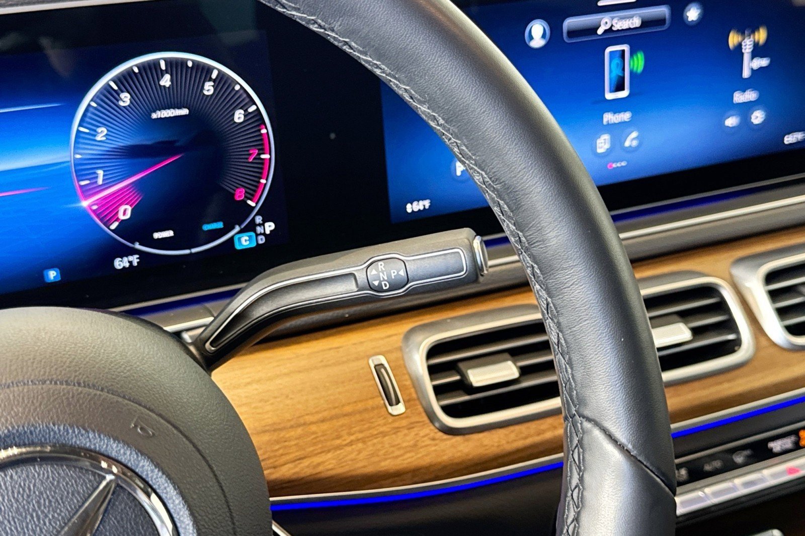 Certified 2025 Mercedes-Benz GLE 350 4MATIC w/ Winter Package image 16