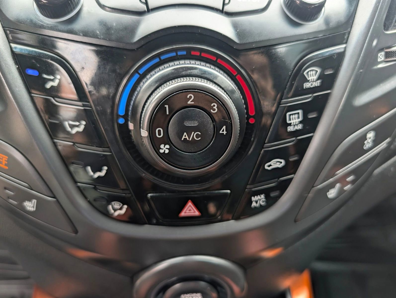 Used 2016 Hyundai Veloster Turbo FWD image 33