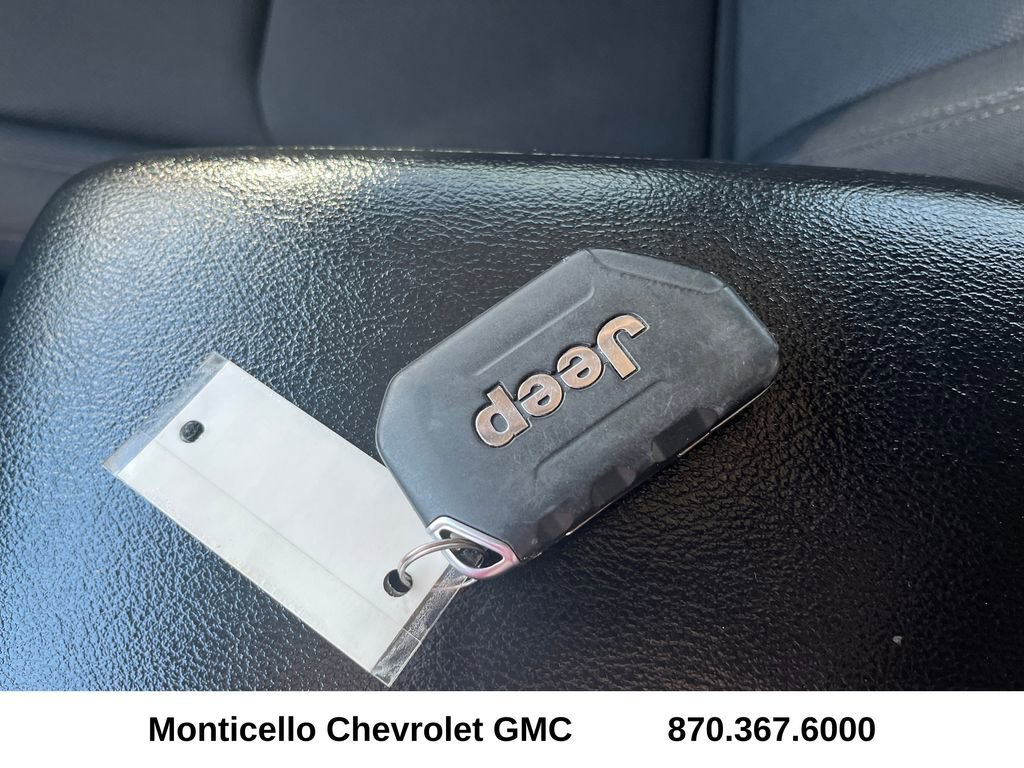 Used 2021 Jeep Wrangler Unlimited Sport image 24