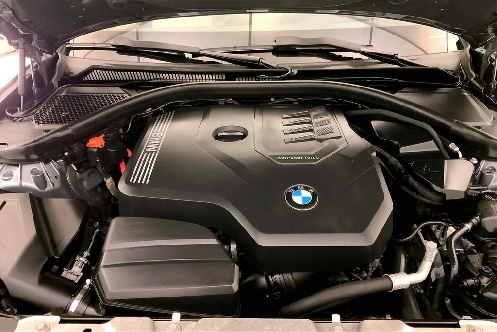 Used 2023 BMW 330i xDrive Sedan w/ Premium Package AWD/4WD image 9