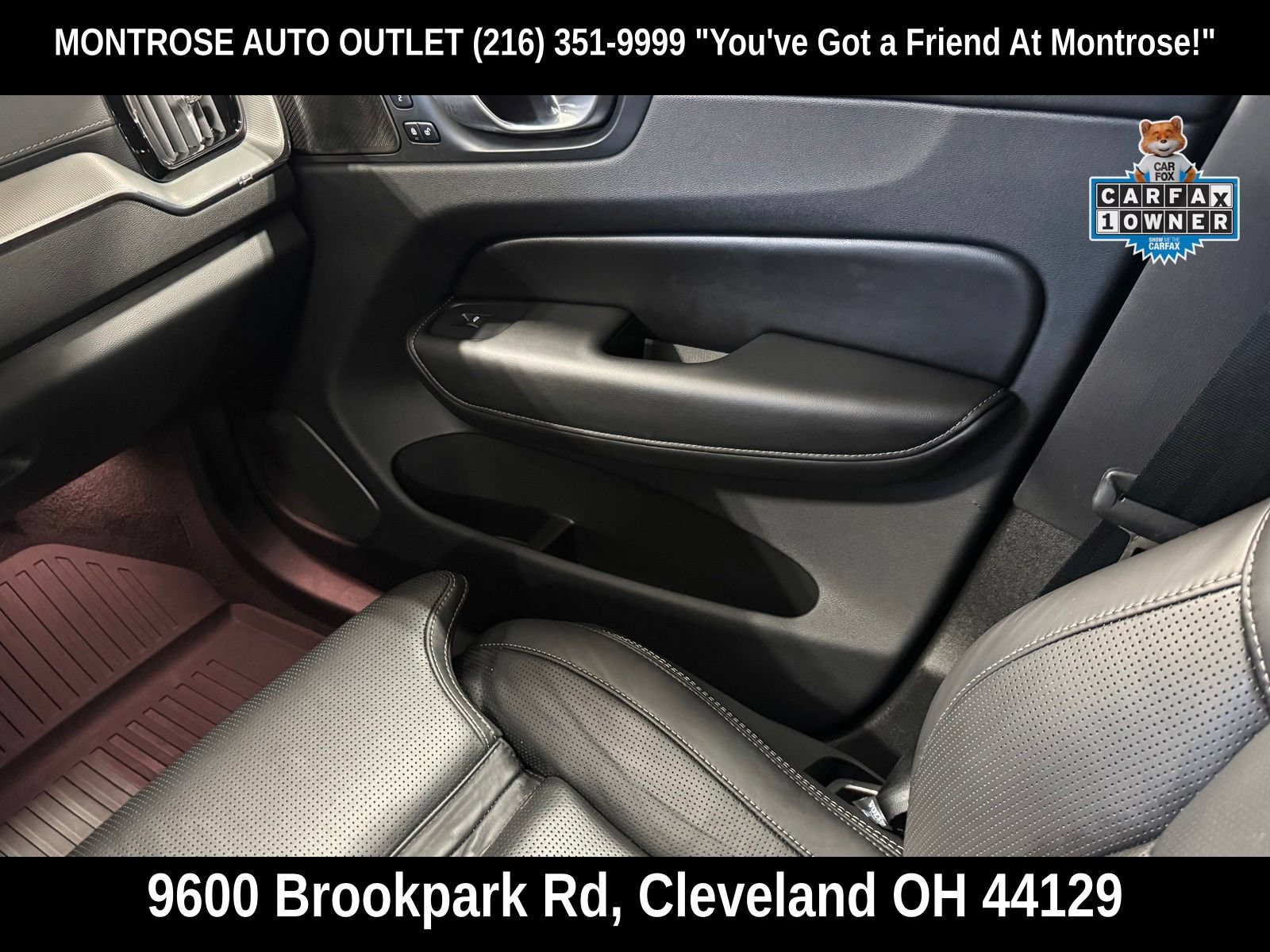 Certified 2024 Volvo XC60 T8 Ultimate w/ Protection Package Premier AWD/4WD image 43