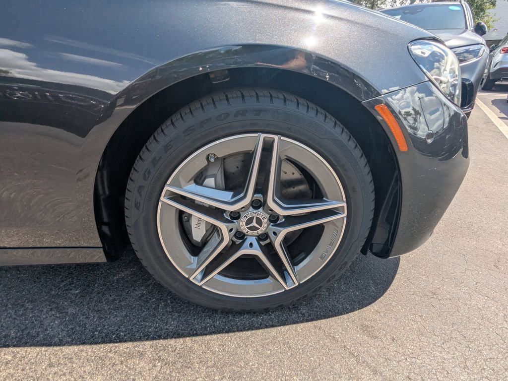 Used 2023 Mercedes-Benz E 350 4MATIC Sedan image 24