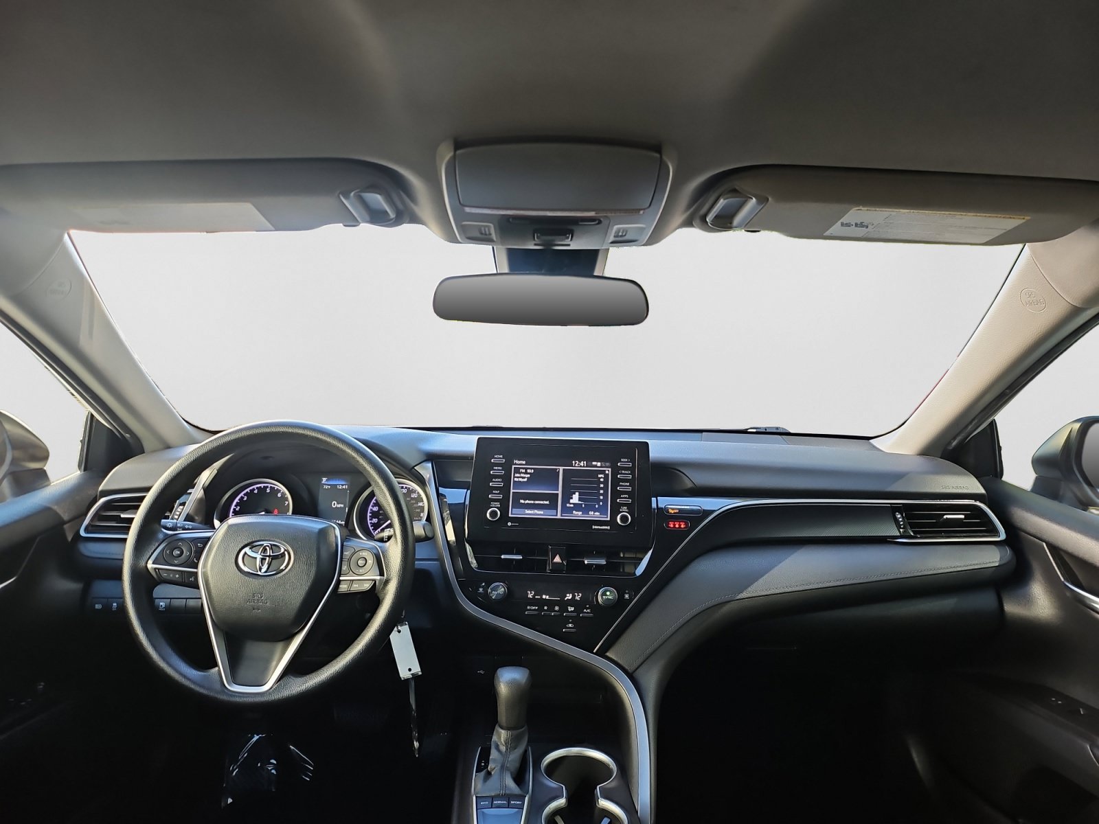 Used 2022 Toyota Camry LE FWD image 35