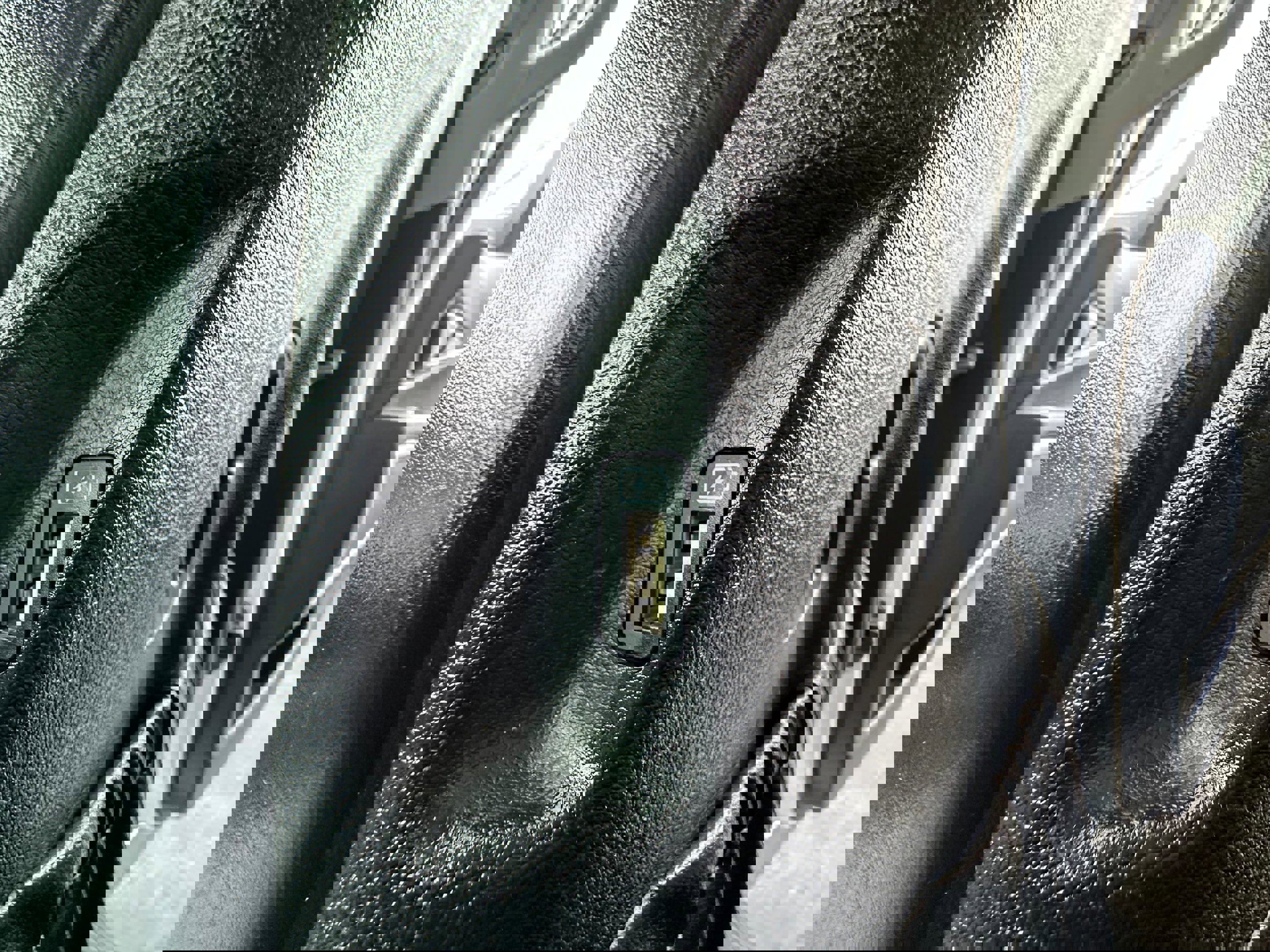 Used 2022 Kia Telluride S image 21