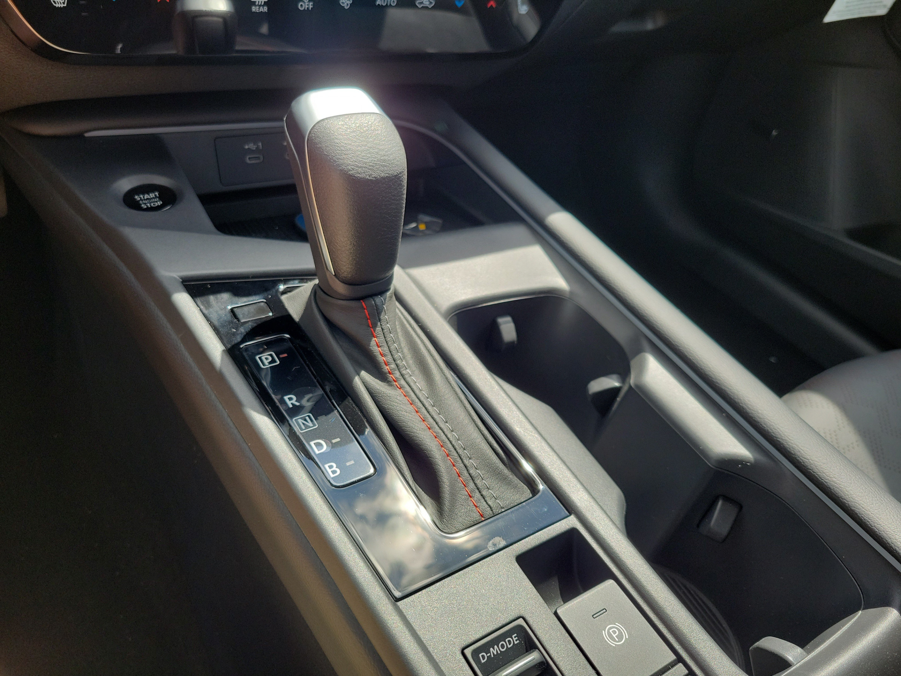 New 2027 Nissan Sentra SR w/ SR Premium Package FWD image 29
