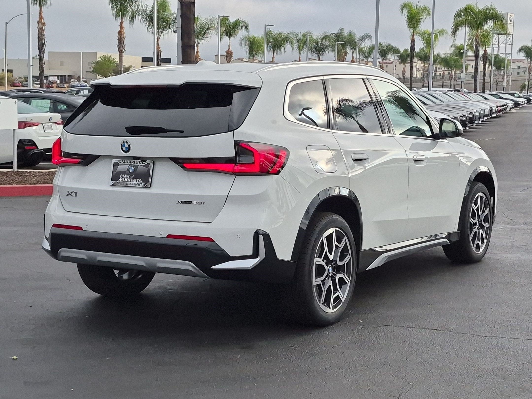 New 2027 BMW X1 xDrive28i AWD/4WD image 10