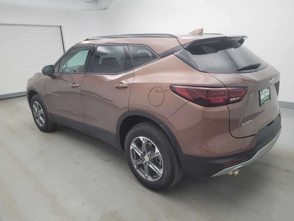 Used 2024 Chevrolet Blazer LT w/ Convenience Package FWD image 3