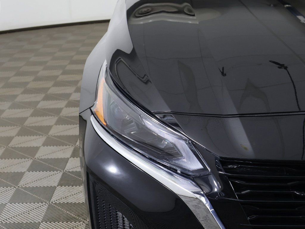 Used 2024 Nissan Altima 2.5 SL image 14