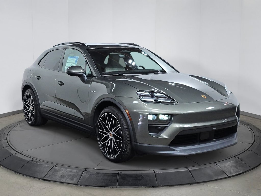 New 2026 Porsche Macan Electric RWD image 9